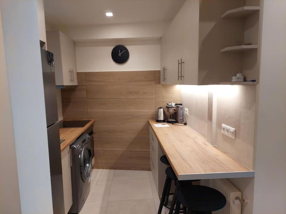 Cozy, Sunbathed, 30M2 Apartment 아테네 외부 사진